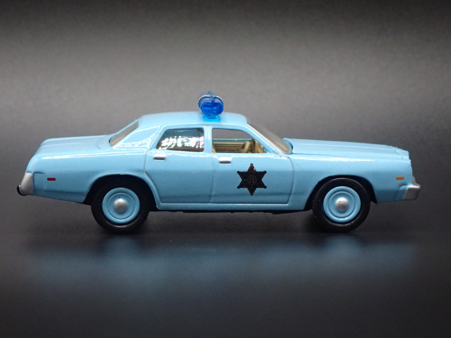 1977 77 DODGE MONACO SHERIFF POLICE 1:64 SCALE COLLECTIBLE DIECAST MODEL CAR