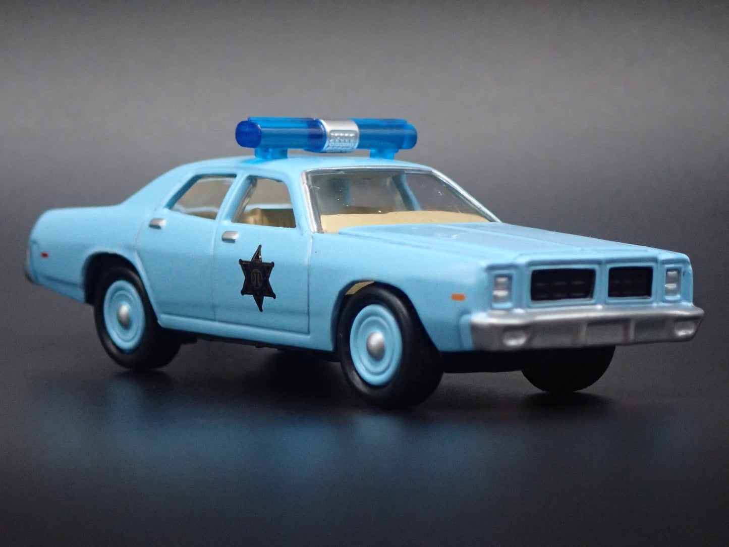 1977 77 DODGE MONACO SHERIFF POLICE 1:64 SCALE COLLECTIBLE DIECAST MODEL CAR