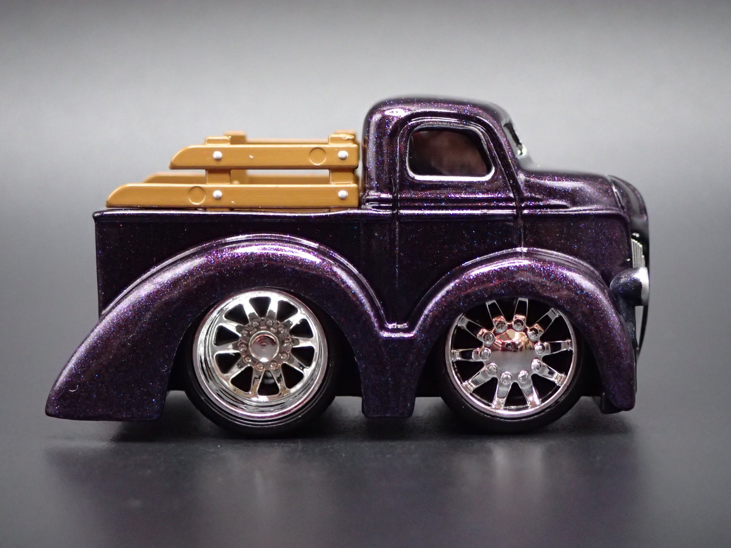 1947 47 FORD COE PICKUP TRUCK CAR TUNED 1:64 SCALE COLLECTIBLE DIECAST MODEL CAR