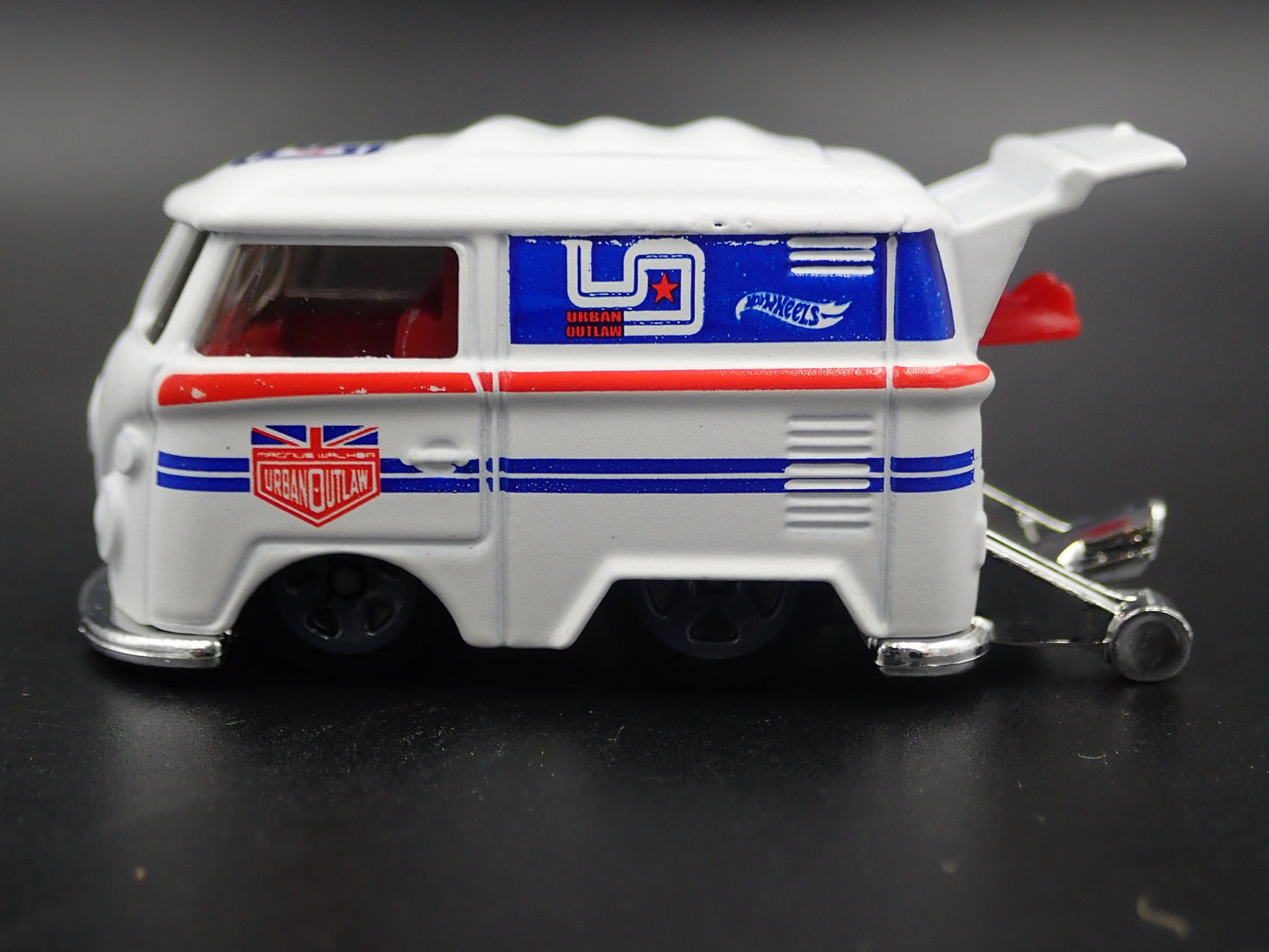 VW VOLKSWAGEN KOOL KOMBI MINI BUS VAN MAGNUS WALKER 1:64 SCALE DIECAST MODEL CAR