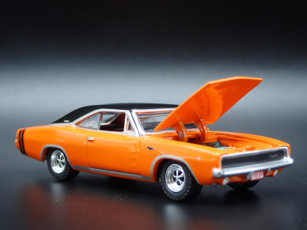 1968 68 DODGE CHARGER R/T RARE 1:64 SCALE COLLECTIBLE DIORAMA DIECAST MODEL CAR-Burning Rubber Toy Company