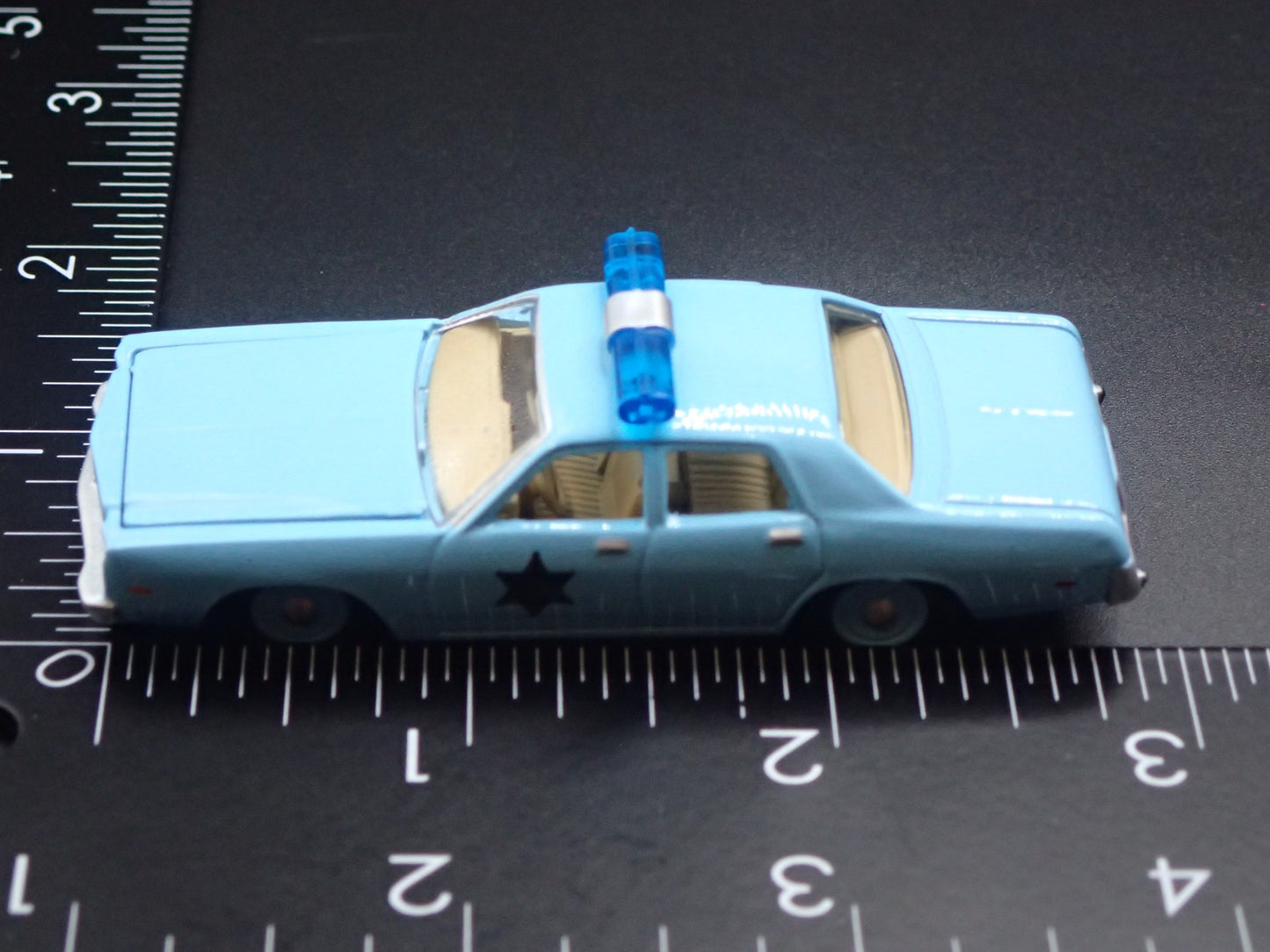 1977 77 DODGE MONACO SHERIFF POLICE 1:64 SCALE COLLECTIBLE DIECAST MODEL CAR
