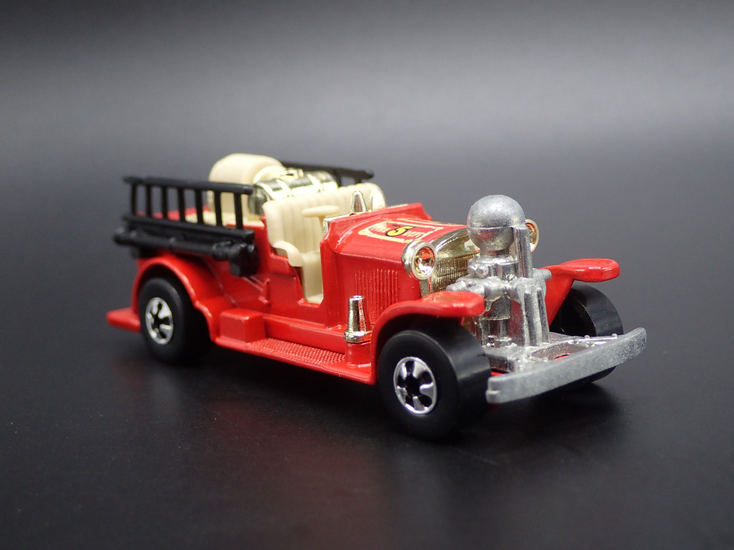 OLD NUMBER 5 FIRE TRUCK RED 1:64 SCALE COLLECTIBLE DIORAMA DIECAST MODEL CAR