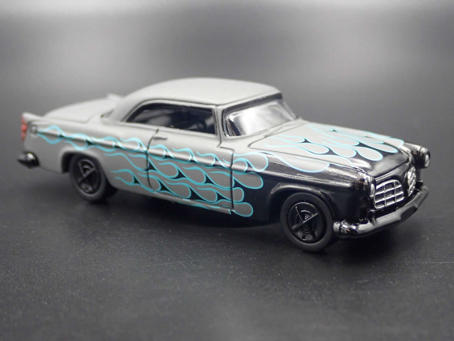 1955 55 CHRYSLER C300 GRAY RARE 1:64 SCALE COLLECTIBLE DIORAMA DIECAST MODEL CAR