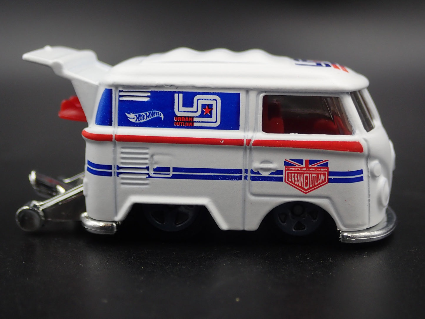 VW VOLKSWAGEN KOOL KOMBI MINI BUS VAN MAGNUS WALKER 1:64 SCALE DIECAST MODEL CAR