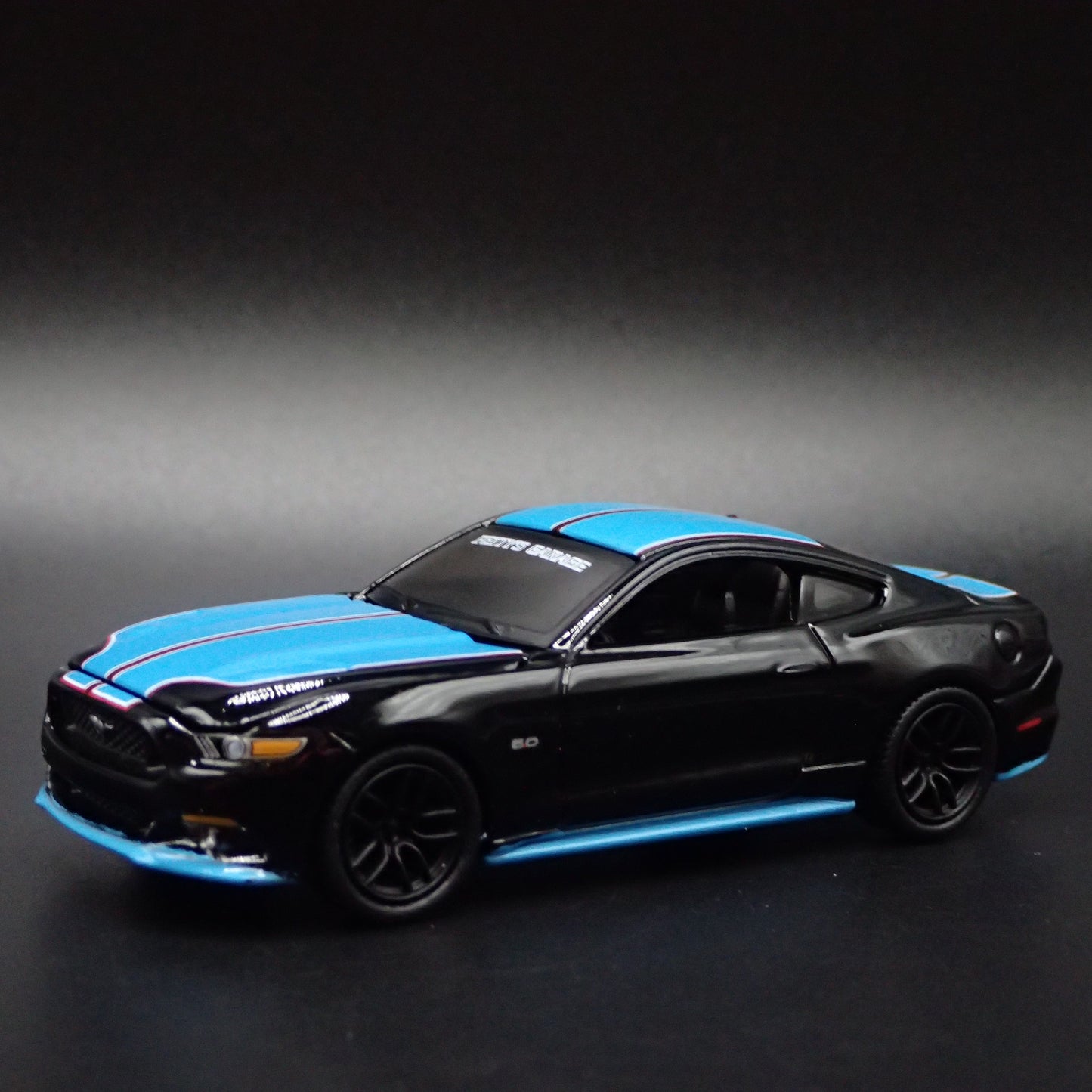 2015 15 FORD MUSTANG GT RICHARD PETTY GARAGE BLACK 1:64 SCALE DIECAST MODEL CAR