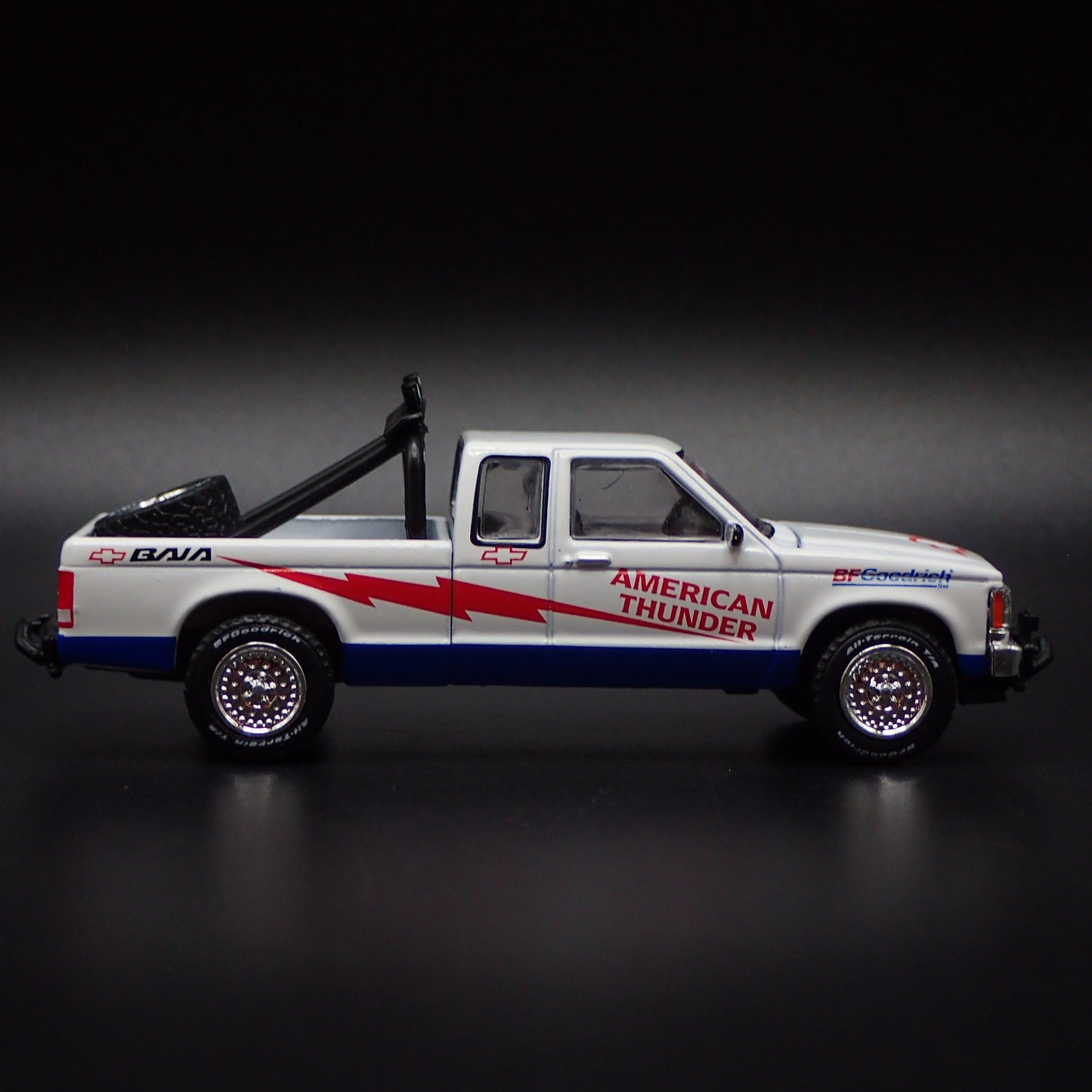 1982-1993 CHEVY CHEVROLET S10 EXTENDED BAJA TRUCK 1:64 SCALE DIECAST MODEL CAR
