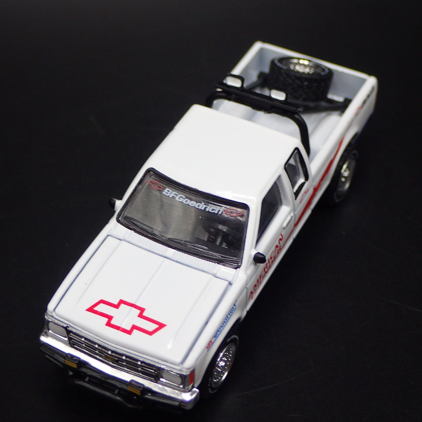 1982-1993 CHEVY CHEVROLET S10 EXTENDED BAJA TRUCK 1:64 SCALE DIECAST MODEL CAR