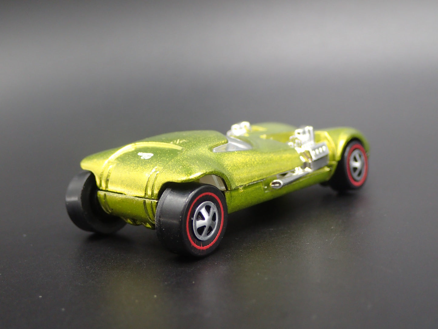 IRA GILLFORD TWIN MILL SHOW CAR TWIN 502 V8 1:64 SCALE DIORAMA DIECAST MODEL CAR