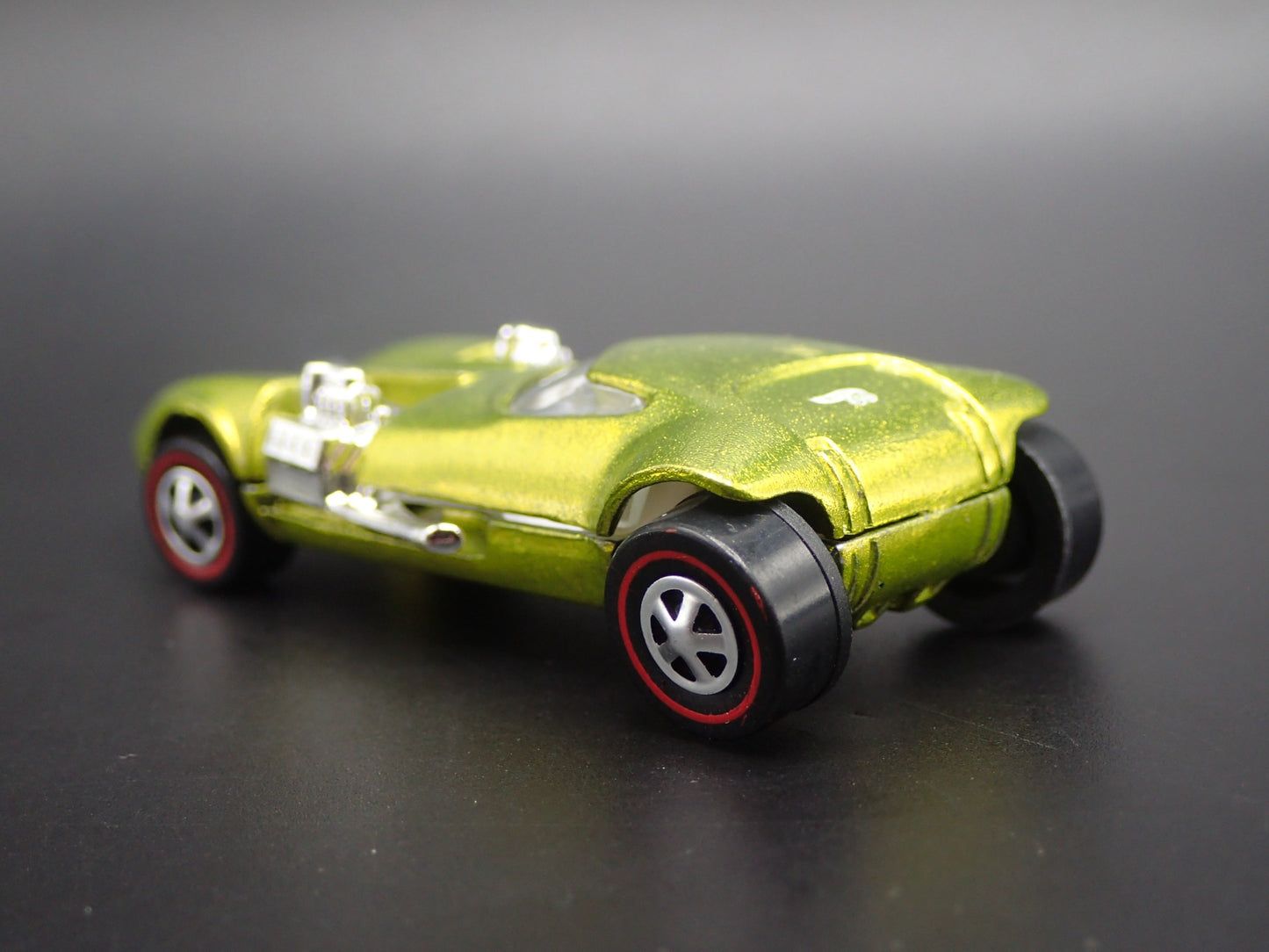 IRA GILLFORD TWIN MILL SHOW CAR TWIN 502 V8 1:64 SCALE DIORAMA DIECAST MODEL CAR