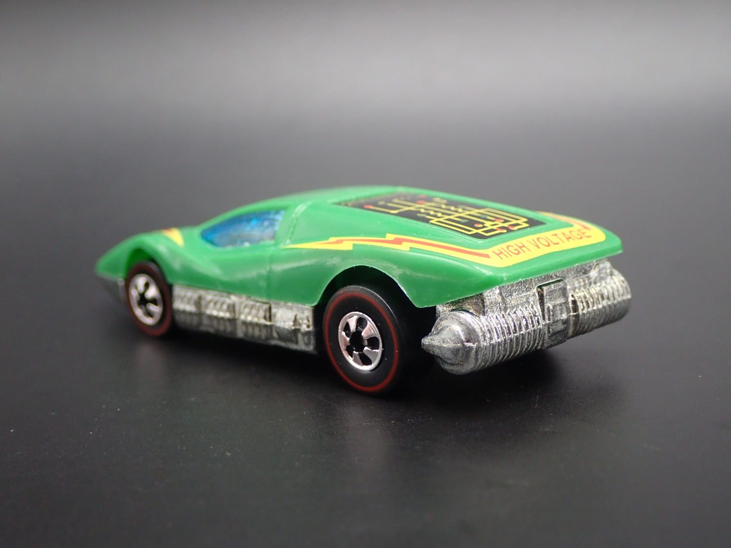 LARGE CHARGE HOT WHEELS ORGINAL GREEN 1:64 SCALE DIORAMA DIECAST MODEL CAR