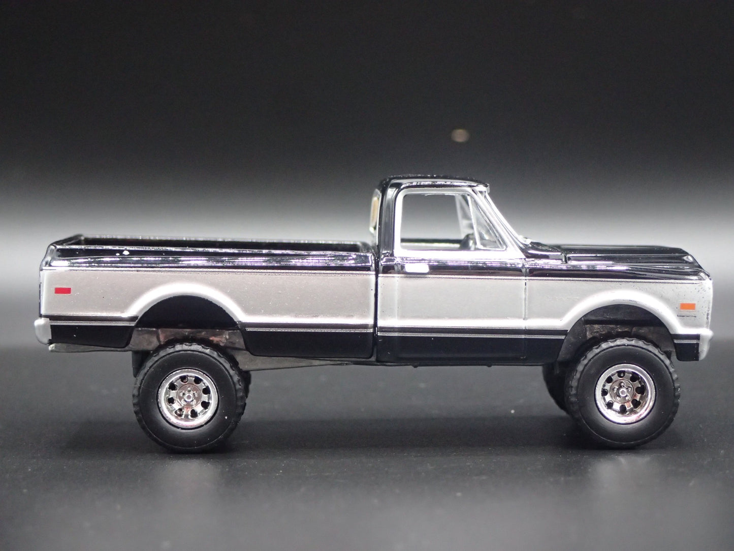 1969 69 CHEVY CHEVROLET K10 4X4 PICKUP TRUCK BLACK 1:64 SCALE DIECAST MODEL CAR
