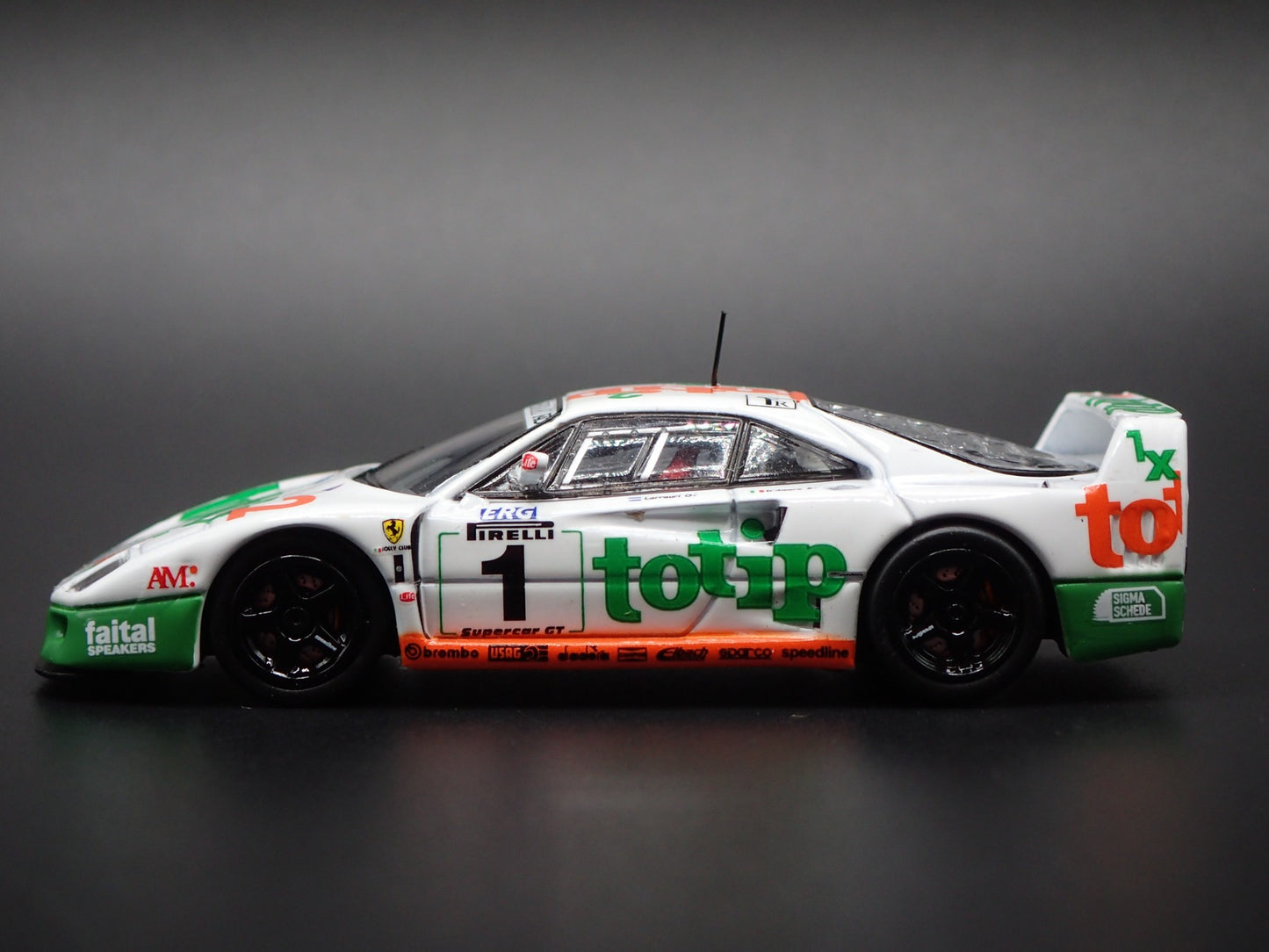 FERRARI F40 1994 ITALIAN GT CHAMPIONSHIP TOTIP 1:64 SCALE DIECAST MODEL CAR