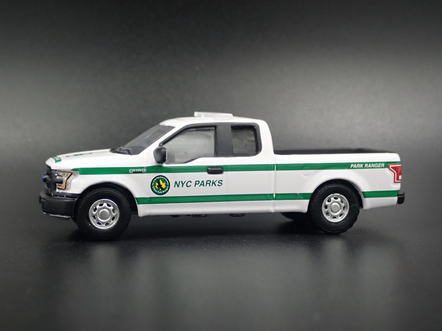 2015-2020 FORD F150 PICKUP TRUCK NYC PARKS & REC 1:64 SCALE DIECAST MODEL CAR