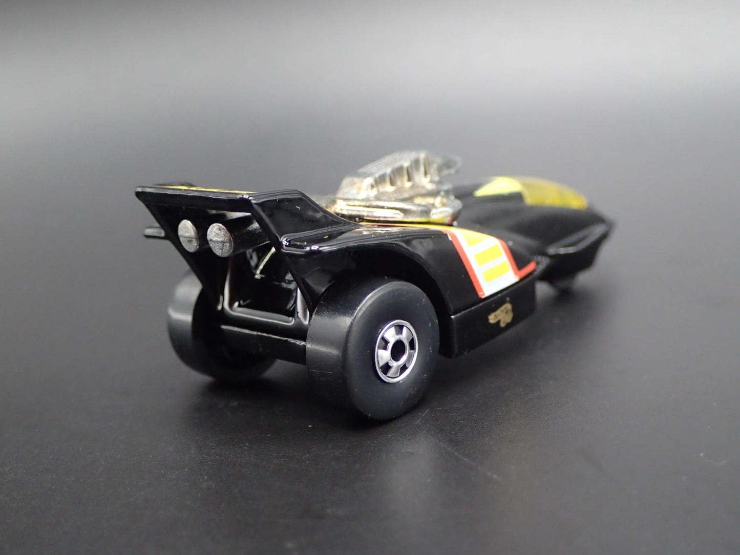 XT3 TRIKE HOT WHEELS ORGINAL 1:64 SCALE COLLECTIBLE DIORAMA DIECAST MODEL CAR