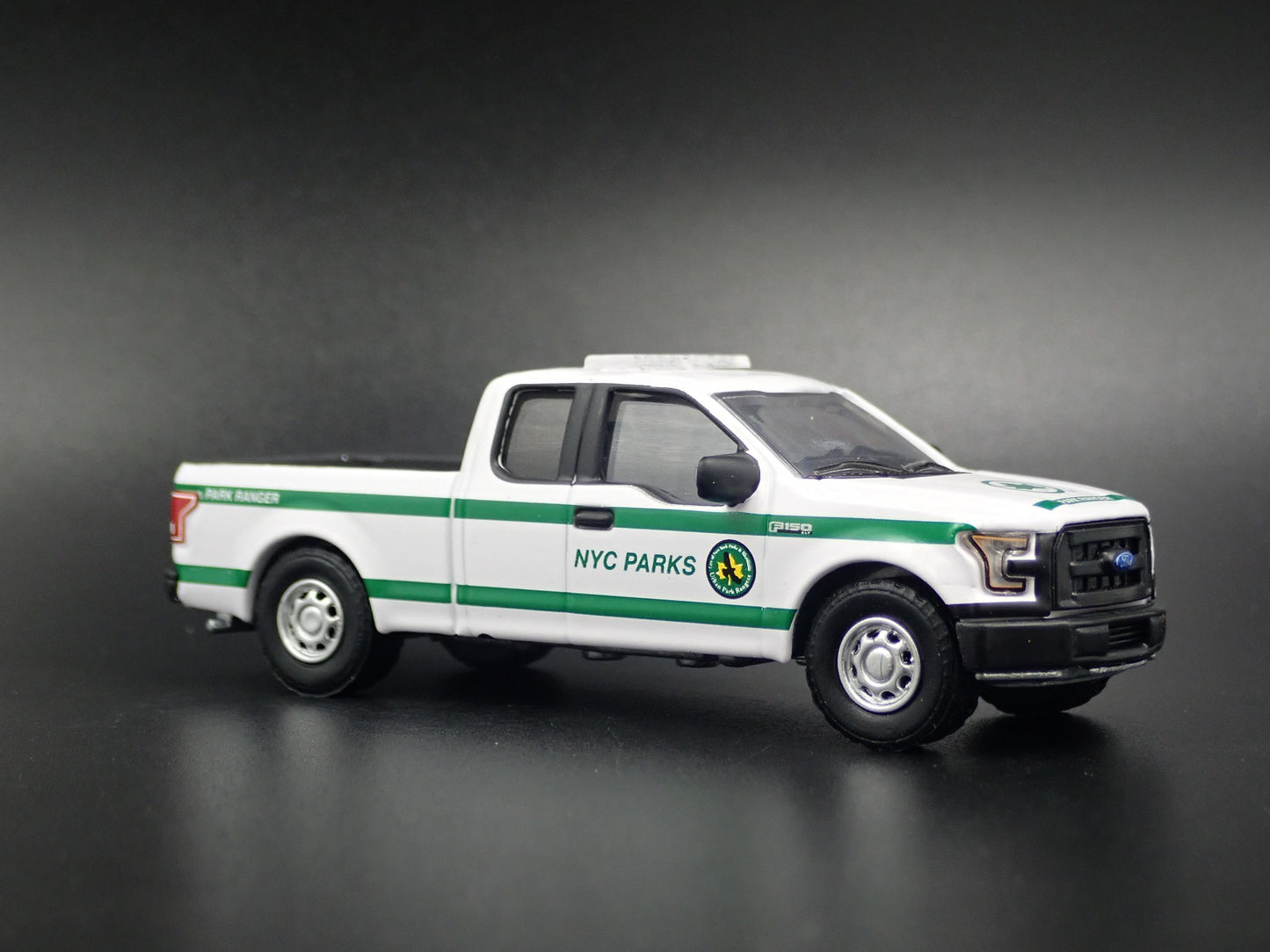 2015-2020 FORD F150 PICKUP TRUCK NYC PARKS & REC 1:64 SCALE DIECAST MODEL CAR