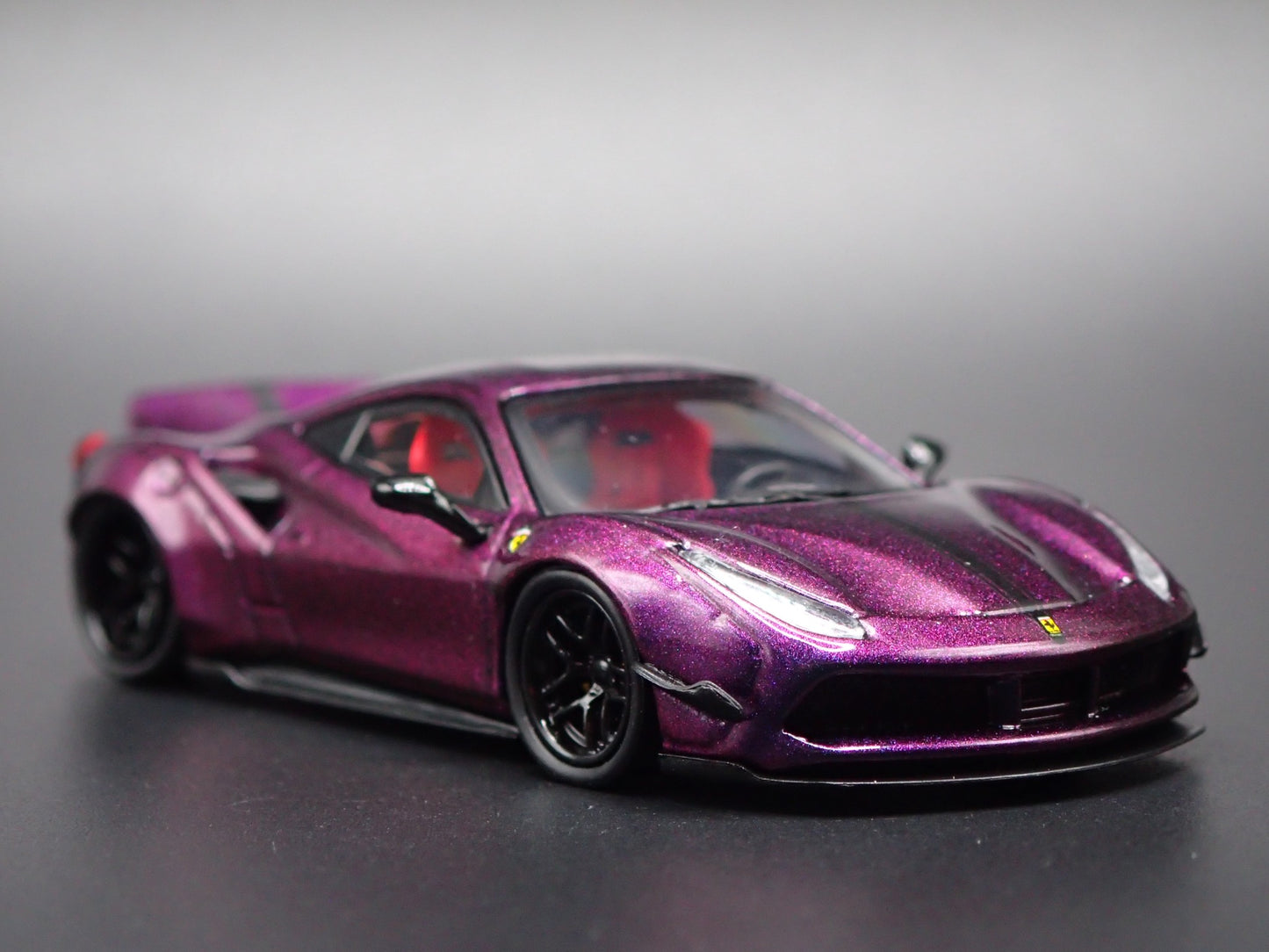2015-2019 FERRARI 488 LB WORKS PURPLE 1:64 SCALE DIORAMA DIECAST MODEL CAR