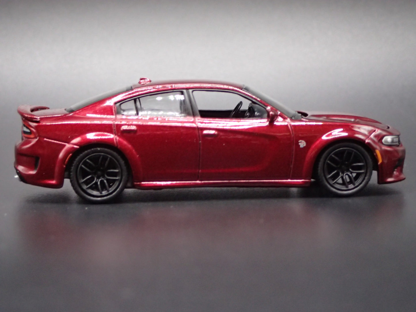 2021 21 DODGE CHARGER SRT HELLCAT REDEYE 1:64 SCALE DIORAMA DIECAST MODEL CAR