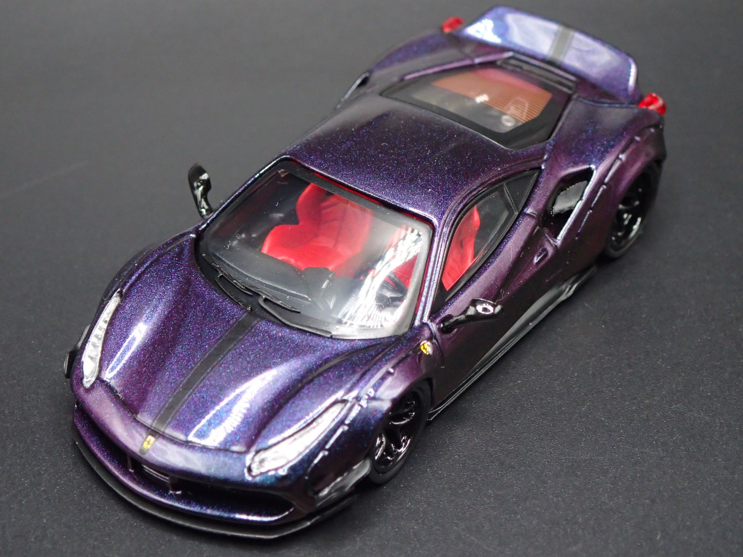2015-2019 FERRARI 488 LB WORKS PURPLE 1:64 SCALE DIORAMA DIECAST MODEL CAR