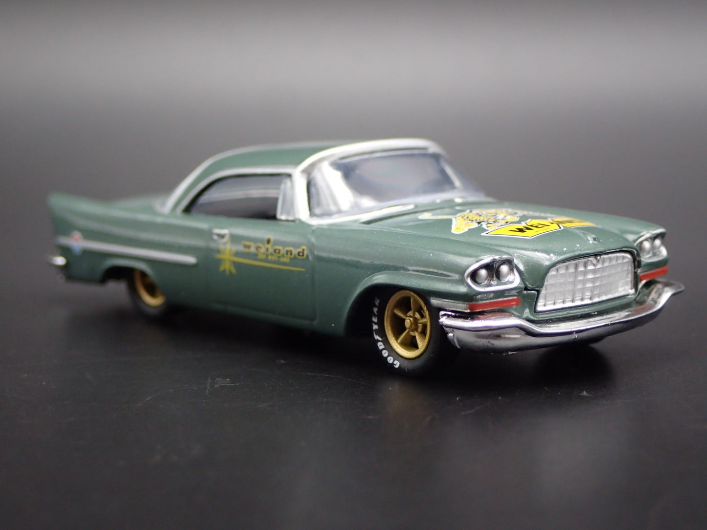 1957 57 CHRYSLER 300C WEIAND GREEN 1:64 SCALE COLLECTIBLE DIECAST MODEL CAR