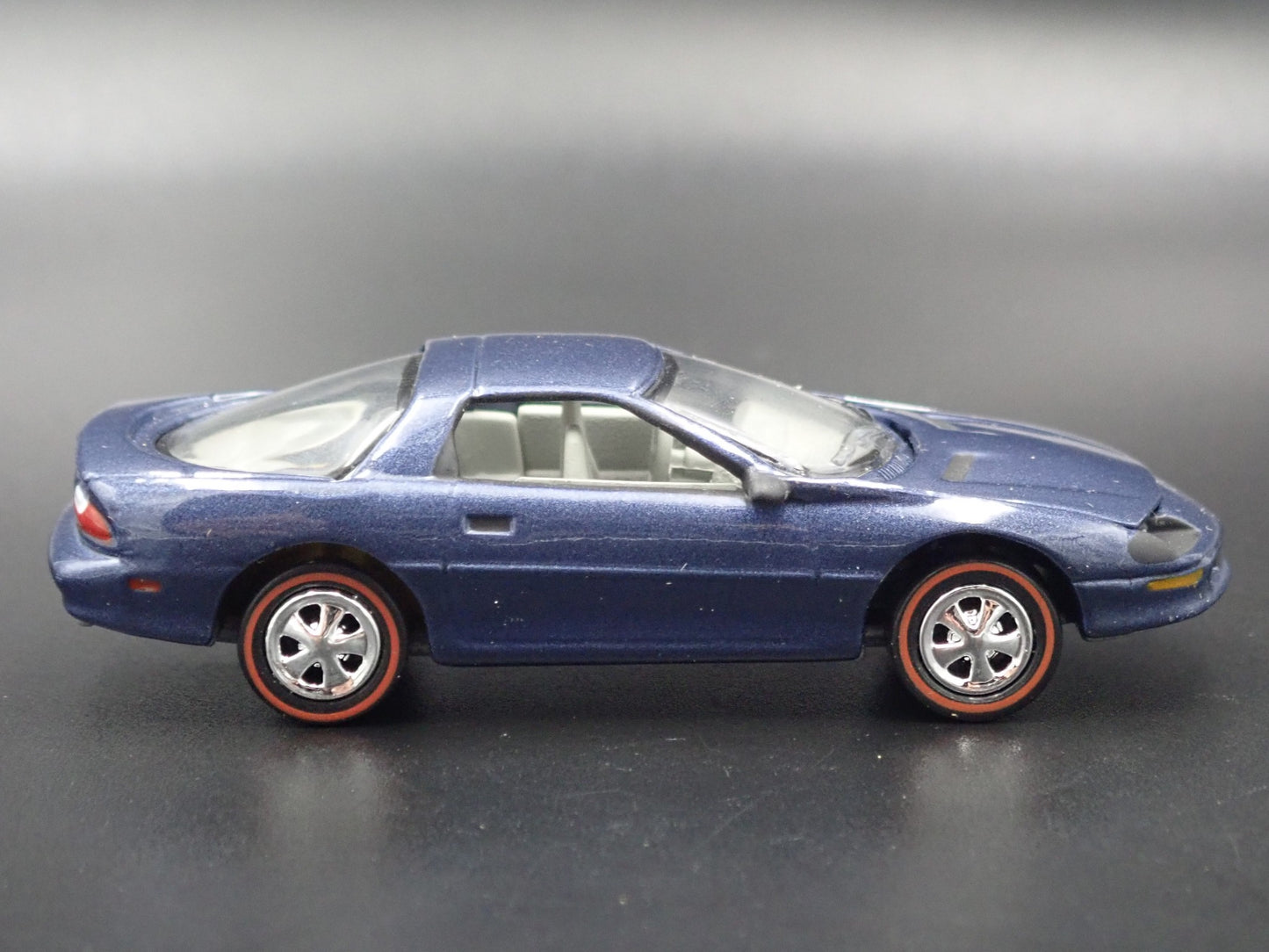 1993-2002 CHEVY CHEVROLET CAMARO COUPE BLUE 1/64 SCALE DIORAMA DIECAST MODEL CAR