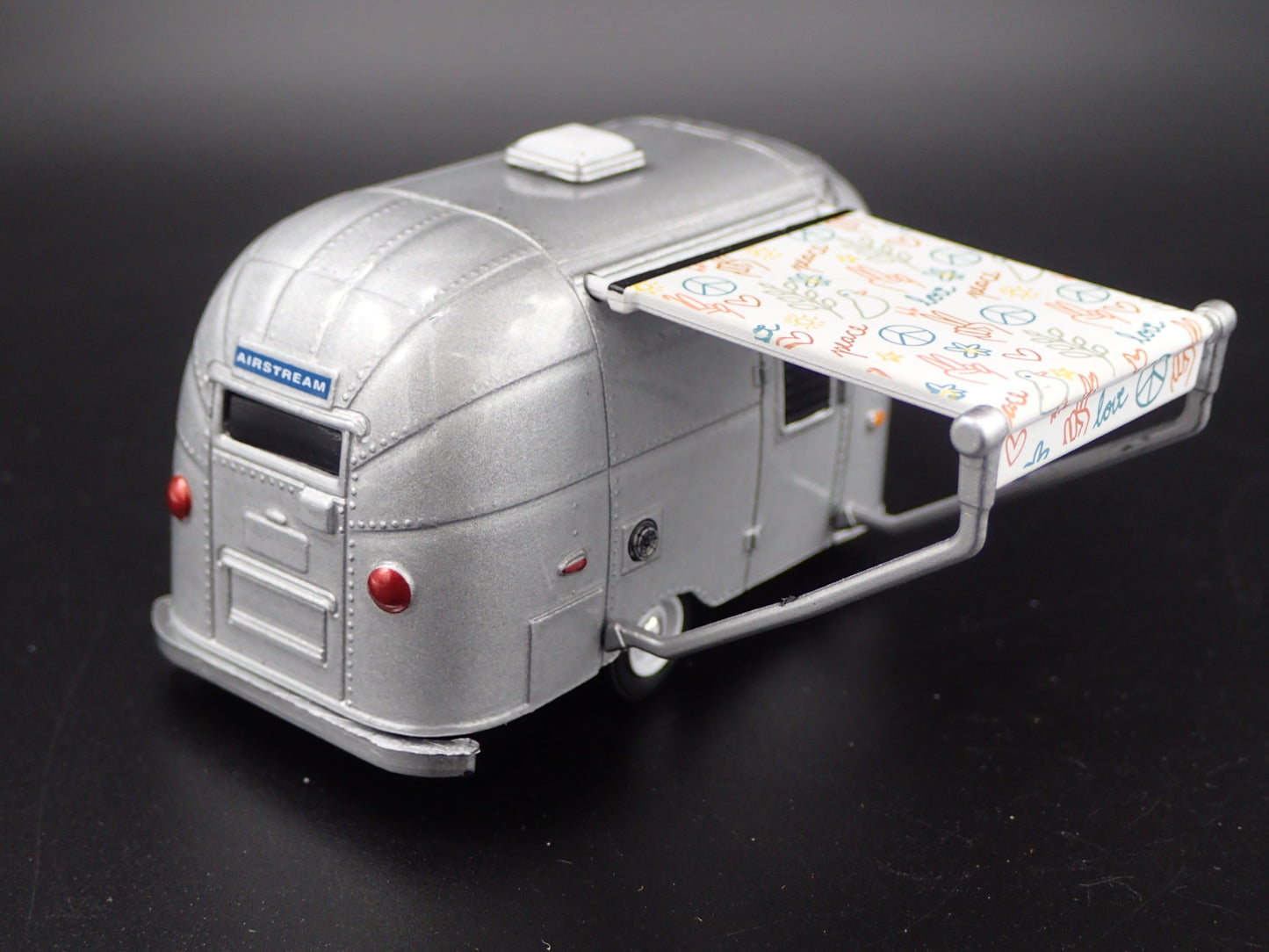 1961 61 AIRSTREAM 16' BAMBI TRAILER W AWNING RARE 1/64 SCALE DIECAST MODEL CAR