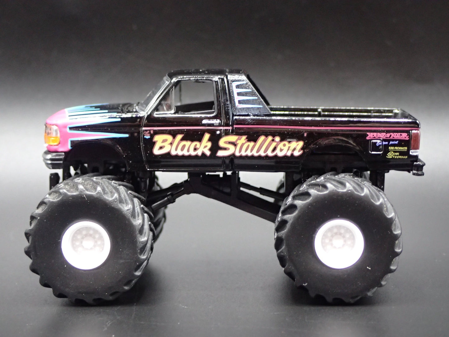 1992 92 FORD F250 MONSTER TRUCK BLACK STALLION RARE 1/64 SCALE DIECAST MODEL CAR