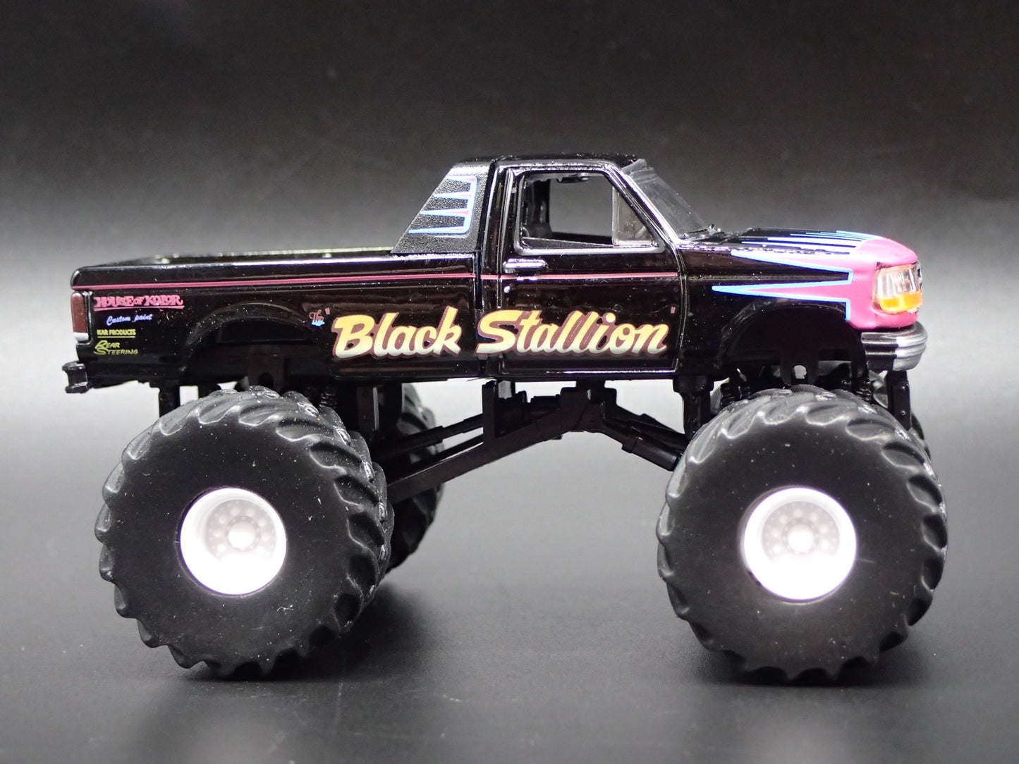 1992 92 FORD F250 MONSTER TRUCK BLACK STALLION RARE 1/64 SCALE DIECAST MODEL CAR