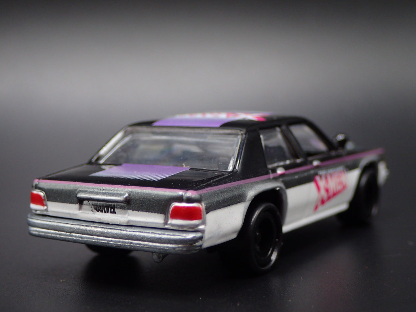 1980-1991 FORD LTD CROWN VICTORIA THE UNCANNY XMEN 1/64 SCALE DIECAST MODEL CAR