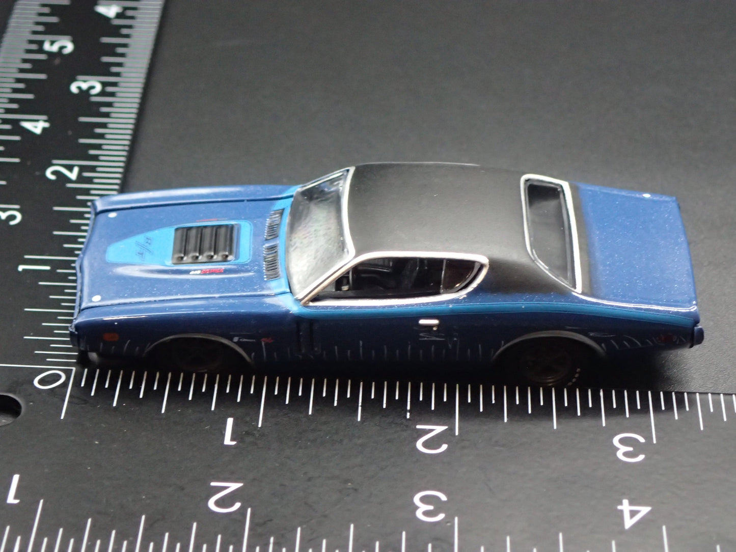 1971 71 DODGE CHARGER RT 440 PACK BLUE 1:64 SCALE COLLECTIBLE DIECAST MODEL CAR