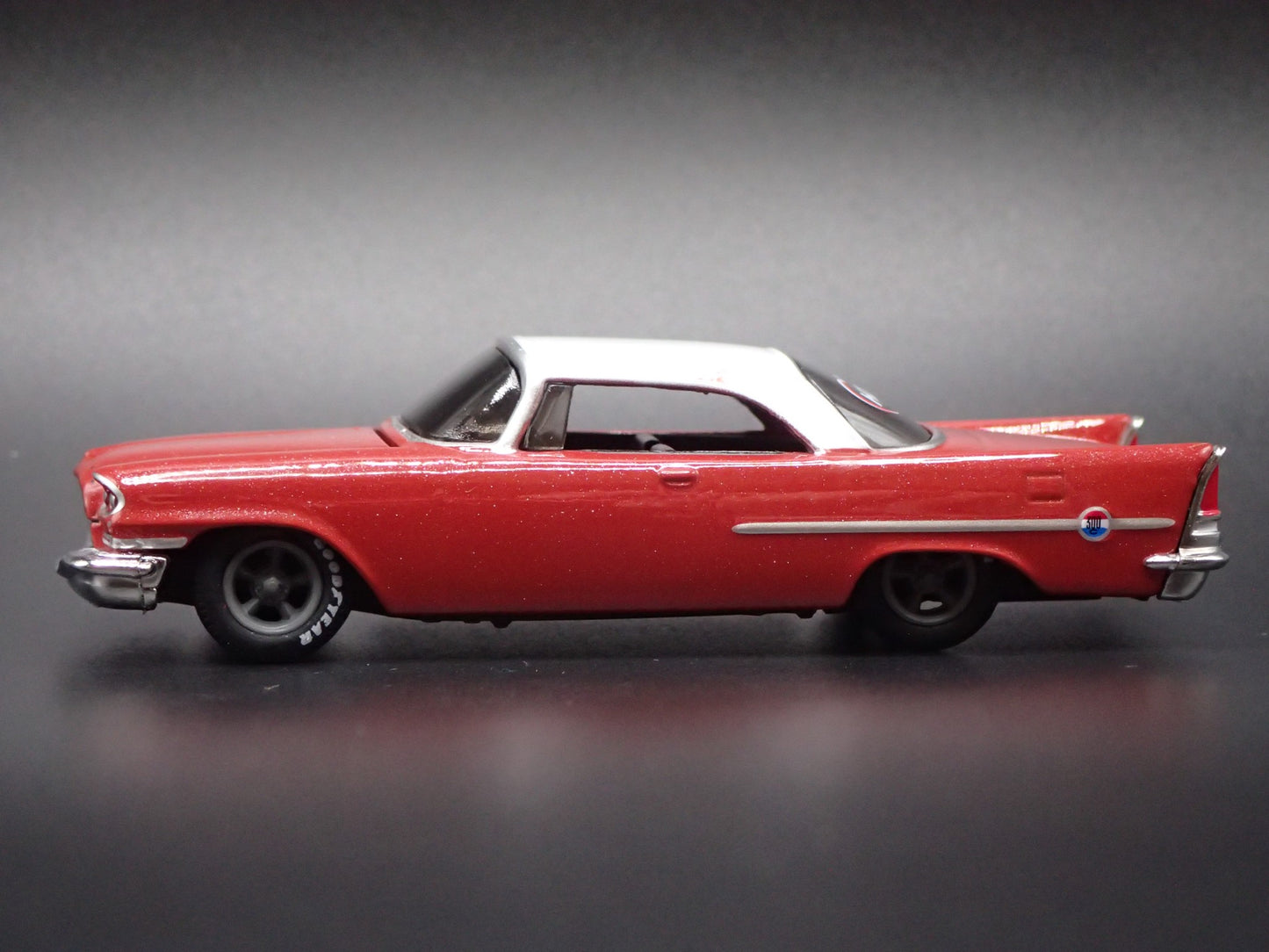 1957 57 CHRYSLER 300C BRICK RED 1:64 SCALE COLLECTIBLE DIORAMA DIECAST MODEL CAR