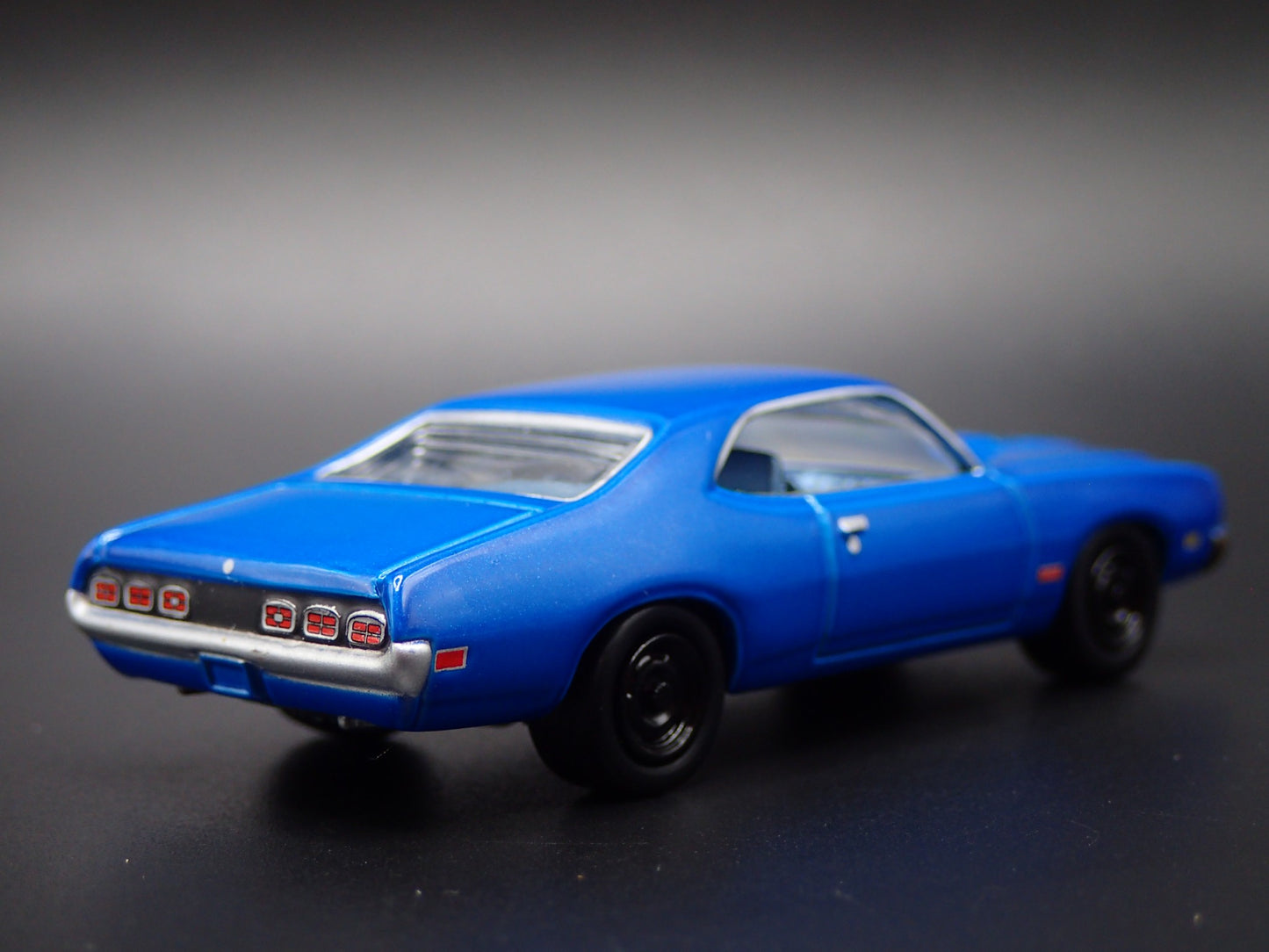 1970 70 MERC MERCURY MONTEGO  1:64 SCALE COLLECTIBLE DIORAMA DIECAST MODEL CAR