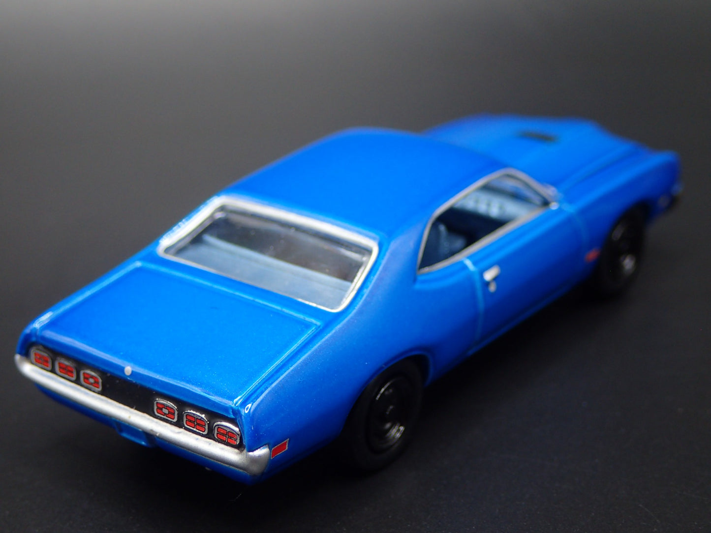 1970 70 MERC MERCURY MONTEGO  1:64 SCALE COLLECTIBLE DIORAMA DIECAST MODEL CAR