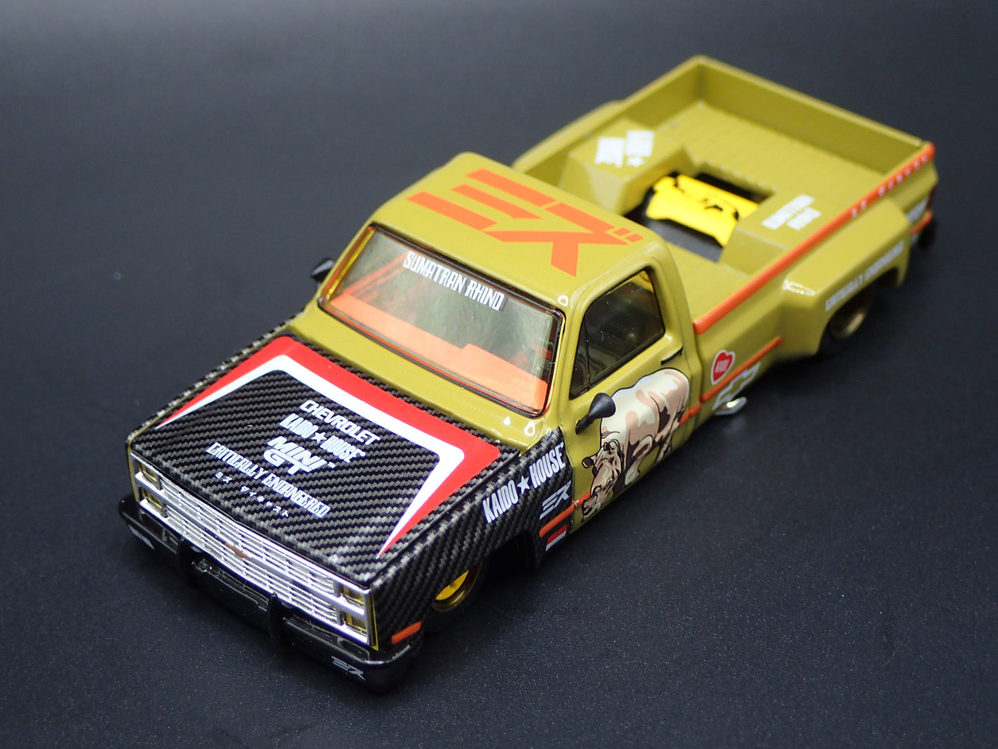 1983 83 CHEVROLET SILVERADO DUALLY KAIDO SQUAREBODY TRUCK 1/64 DIECAST MODEL CAR