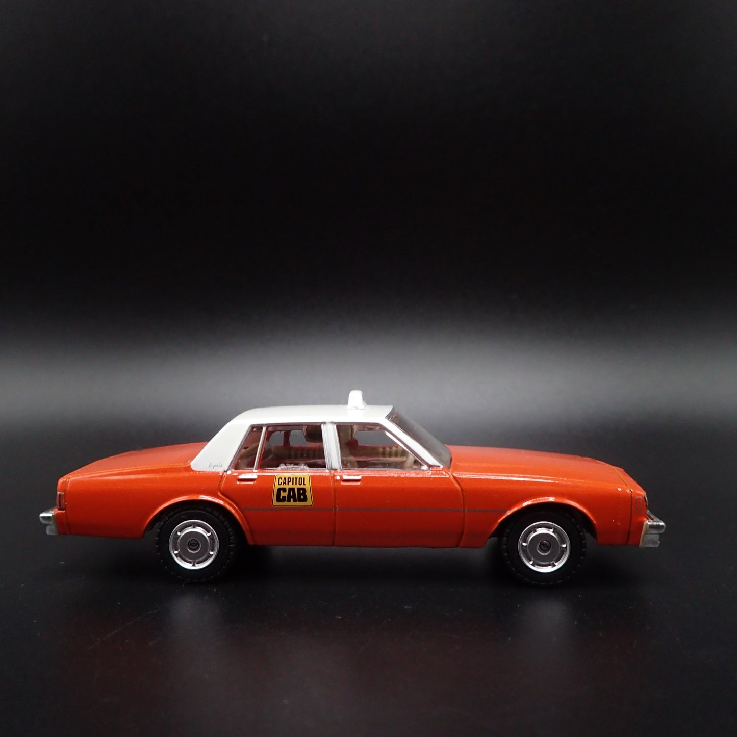 1981 81 CHEVY CHEVROLET IMPALA CAPITAL TAXI CAB 1/64 SCALE DIECAST MODEL CAR