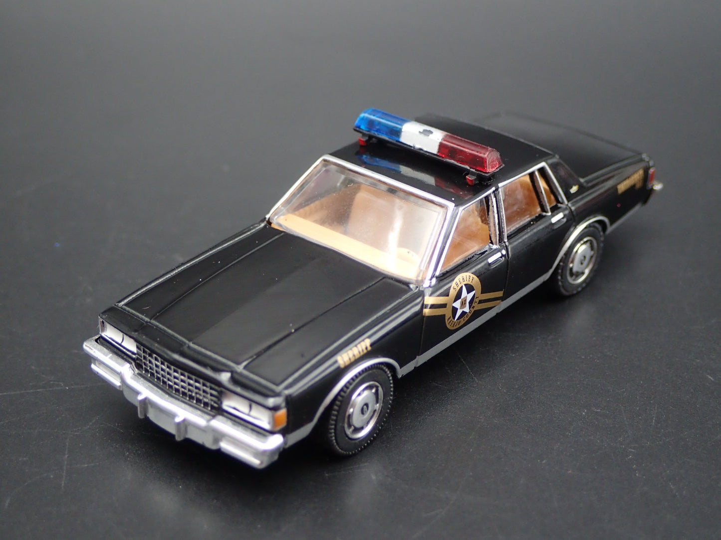 1981 81 CHEVY CAPRICE NAVAJO COUNTY ARIZONA SHERIFF 1/64 SCALE DIECAST MODEL CAR