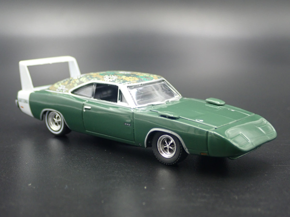 1969 69 DODGE CHARGER DAYTONA 1:64 SCALE COLLECTIBLE DIORAMA DIECAST MODEL CAR-Burning Rubber Toy Company