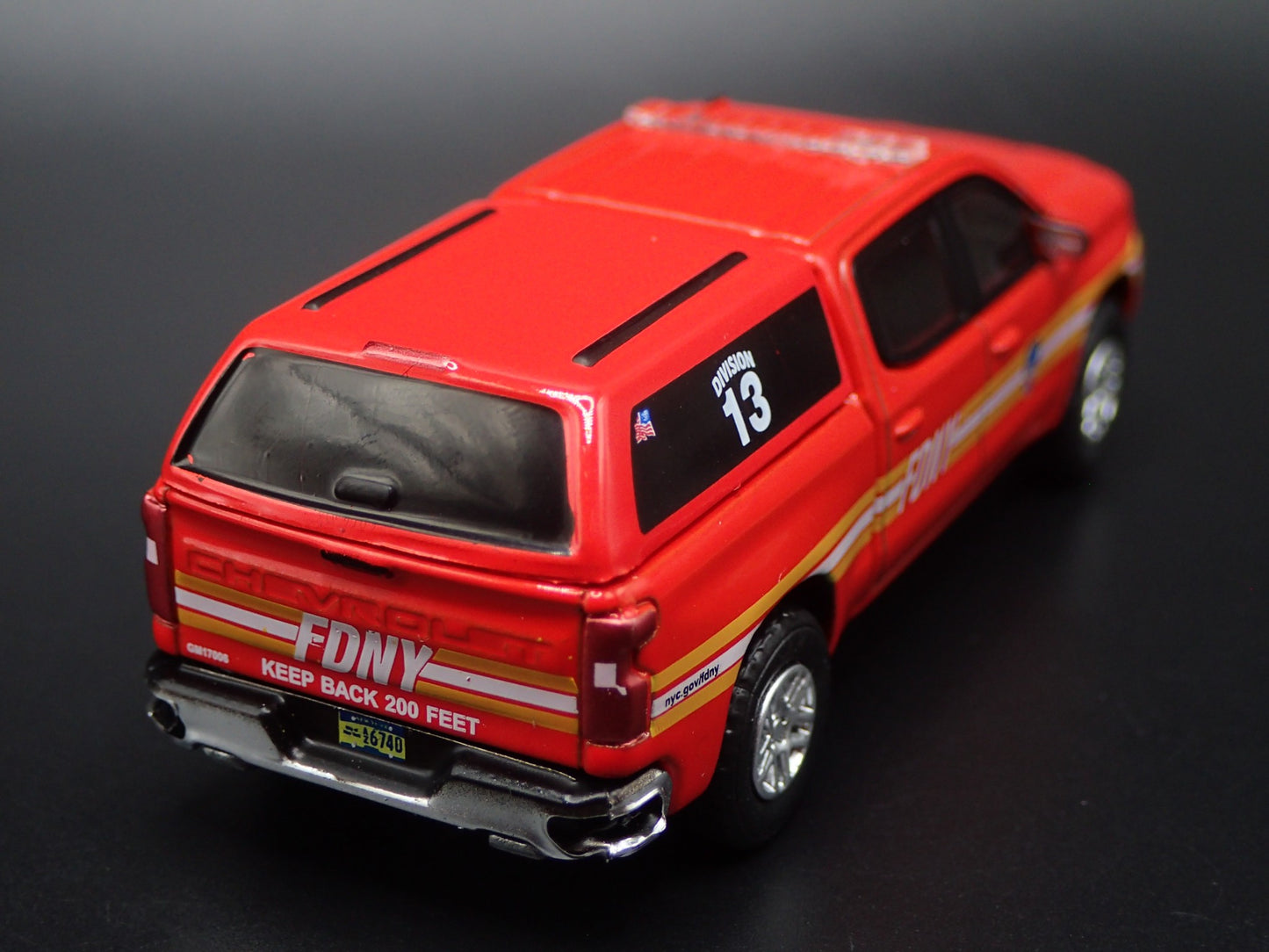 2023 23 CHEVY CHEVROLET SILVERADO TRUCK FDNY NY FIRE DEPT 1:64 DIECAST MODEL CAR