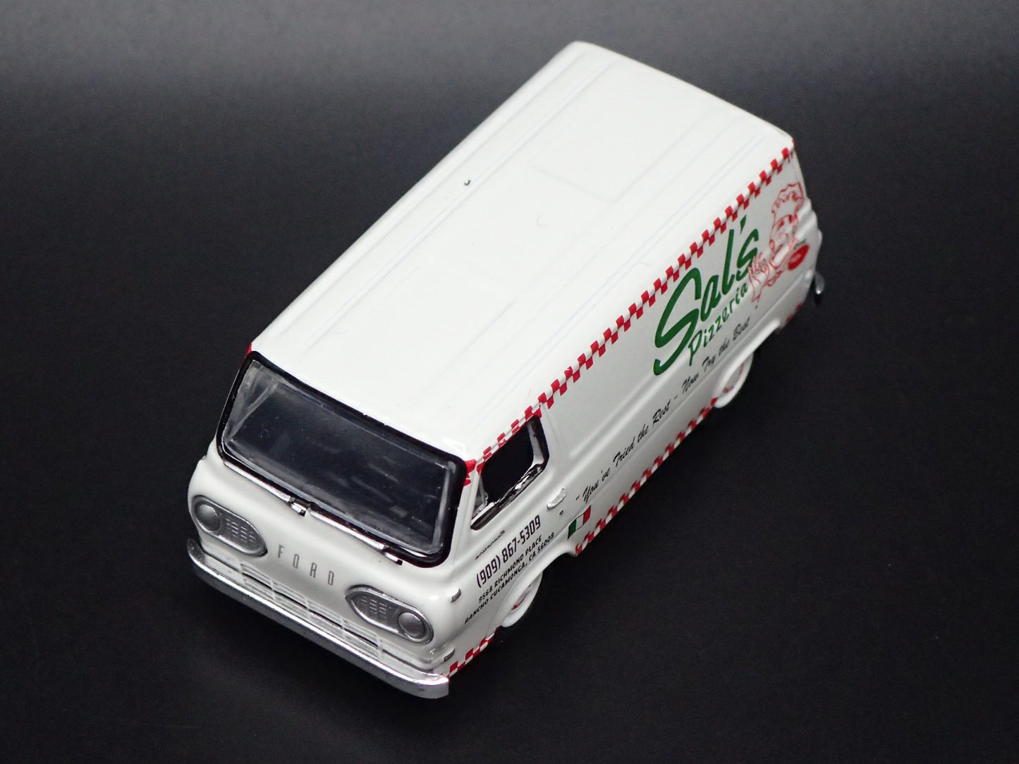 1964 64 FORD ECONOLINE VAN SALS PIZZERIA 1:64 SCALE DIORAMA DIECAST MODEL CAR