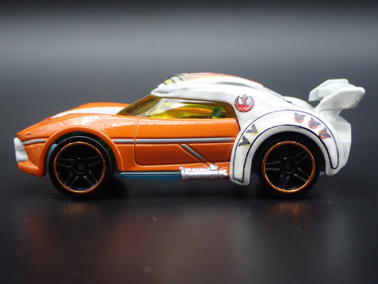 LUKE SKYWALKER STAR WARS RARE 1/64 SCALE COLLECTIBLE DIORAMA DIECAST MODEL CAR