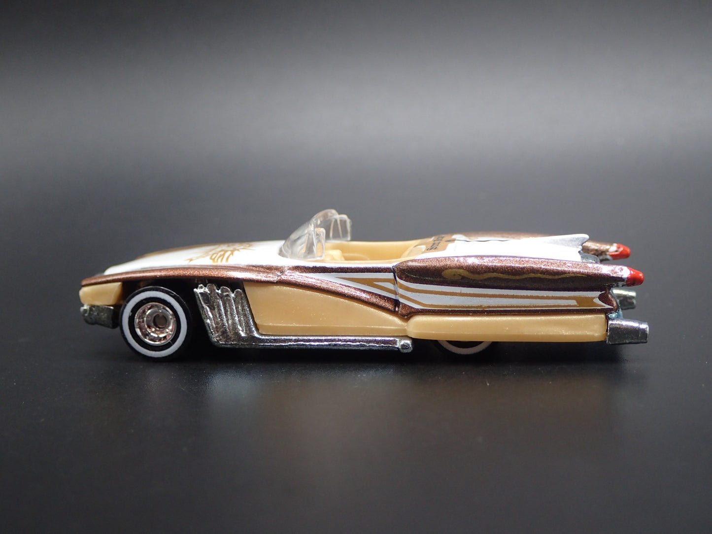 CUSTOM HOT ROD CONVERTIBLE STREET BEAST 1:64 SCALE DIORAMA DIECAST MODEL CAR