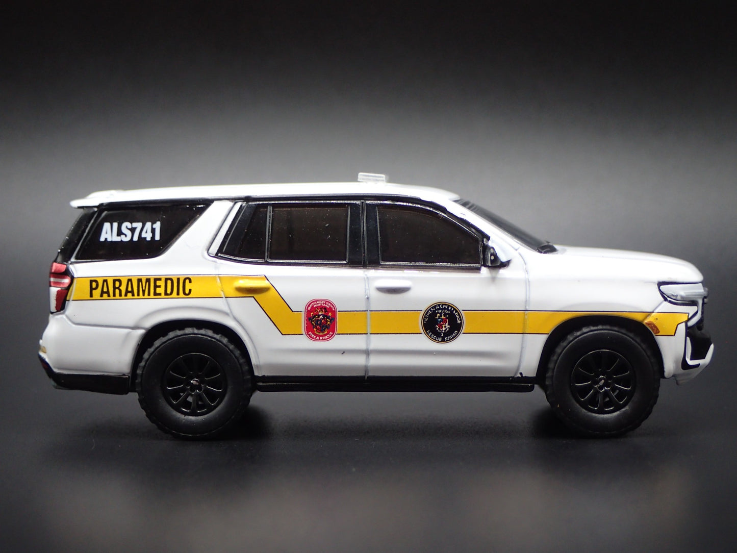 2024 24 CHEVROLET TAHOE MONTGOMERY COUNTY MARYLAND FIRE 1:64 SCALE DIECAST CAR