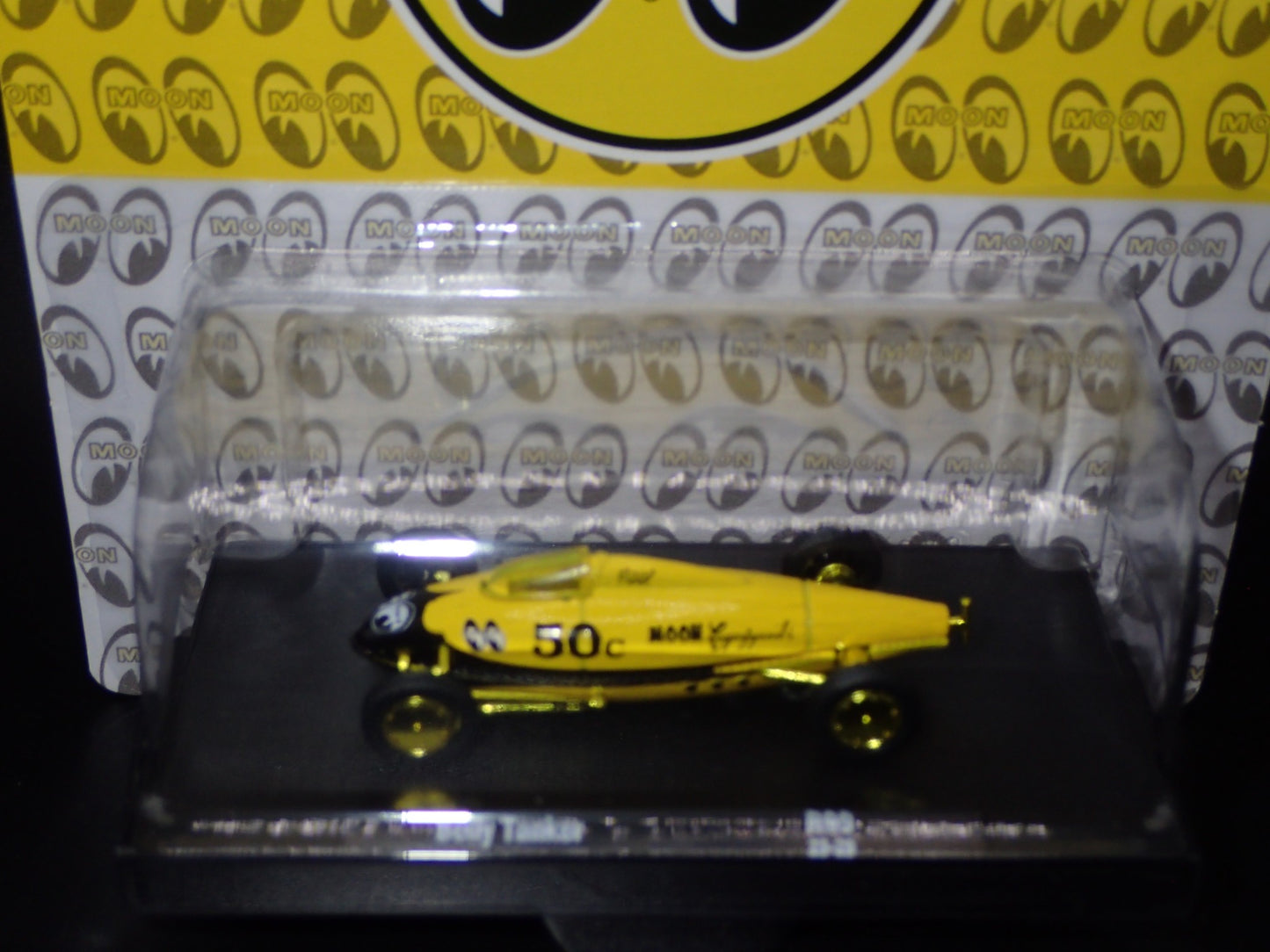 BELLY TANKER RACE MOONEYES 2024 M2 MACHINES DRIVERS GOLD CHASE 1/750 R99 23-29
