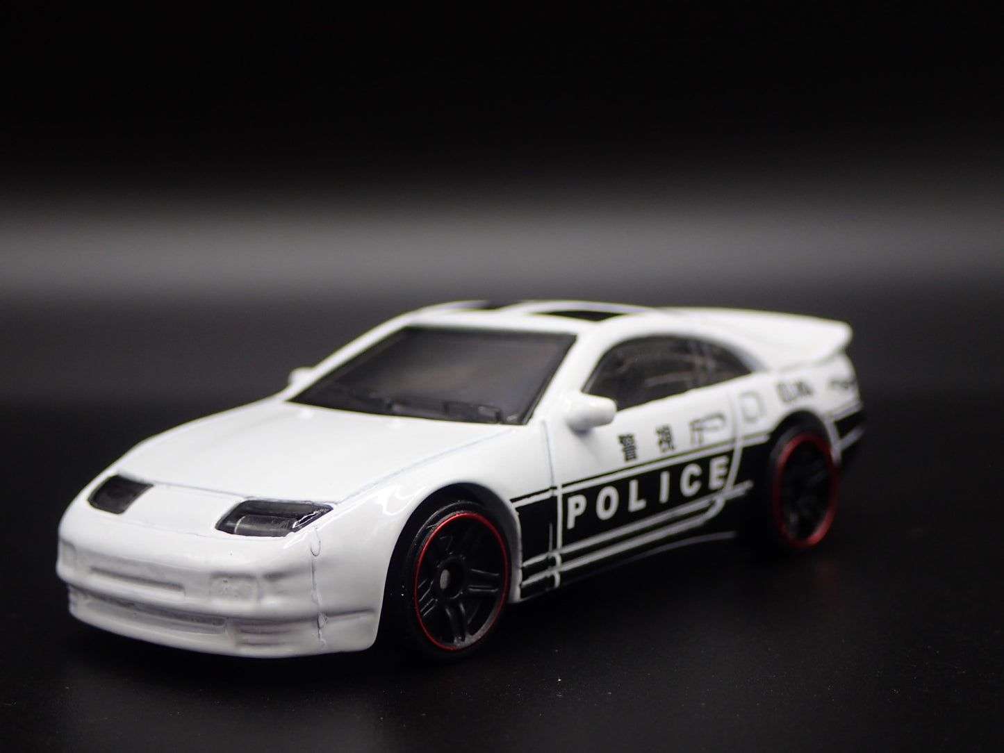 1989 -2000 NISSAN 300ZX POLICE 1:64 SCALE COLLECTIBLE DIORAMA DIECAST MODEL CAR