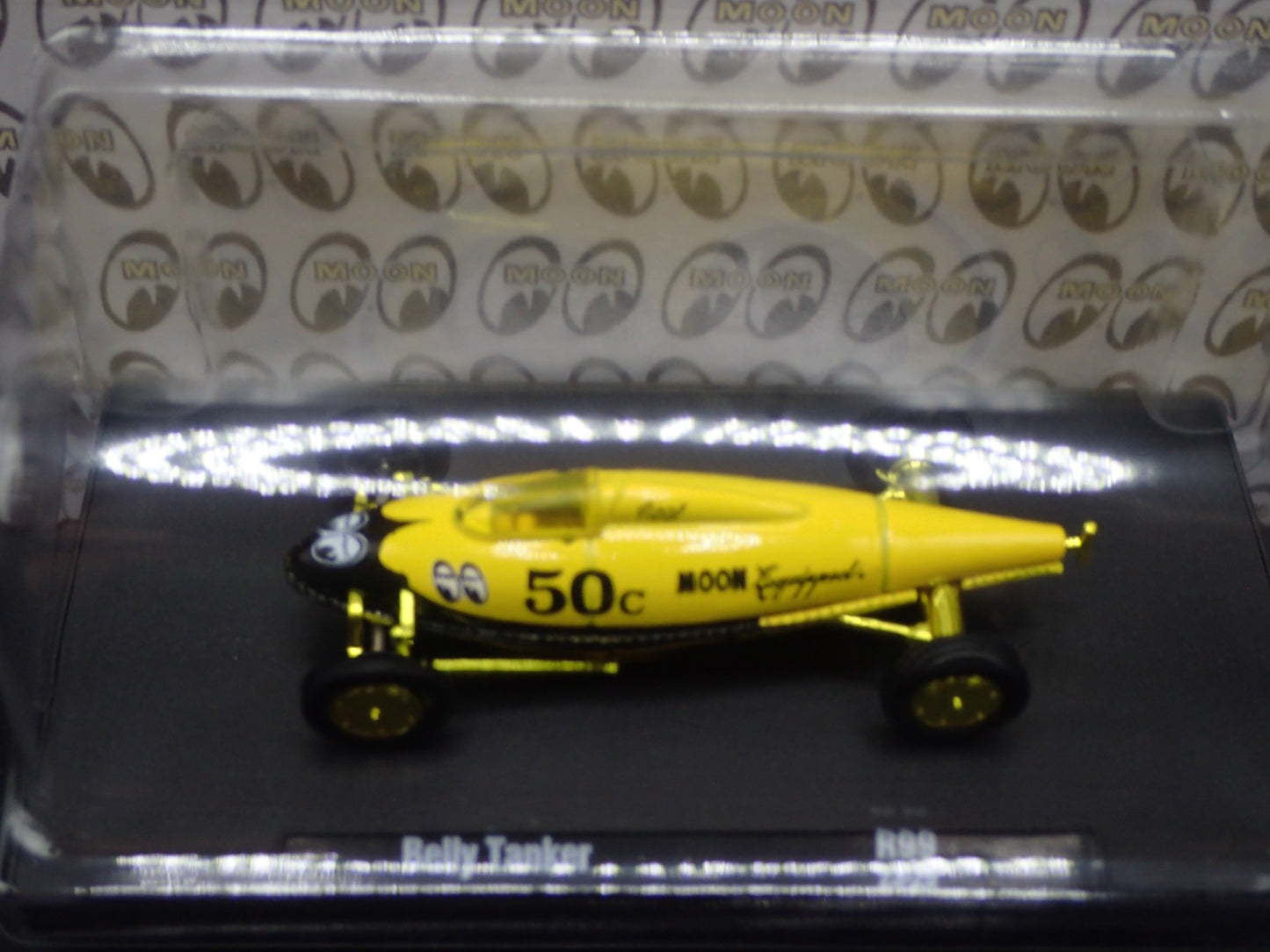 BELLY TANKER RACE MOONEYES 2024 M2 MACHINES DRIVERS GOLD CHASE 1/750 R99 23-29