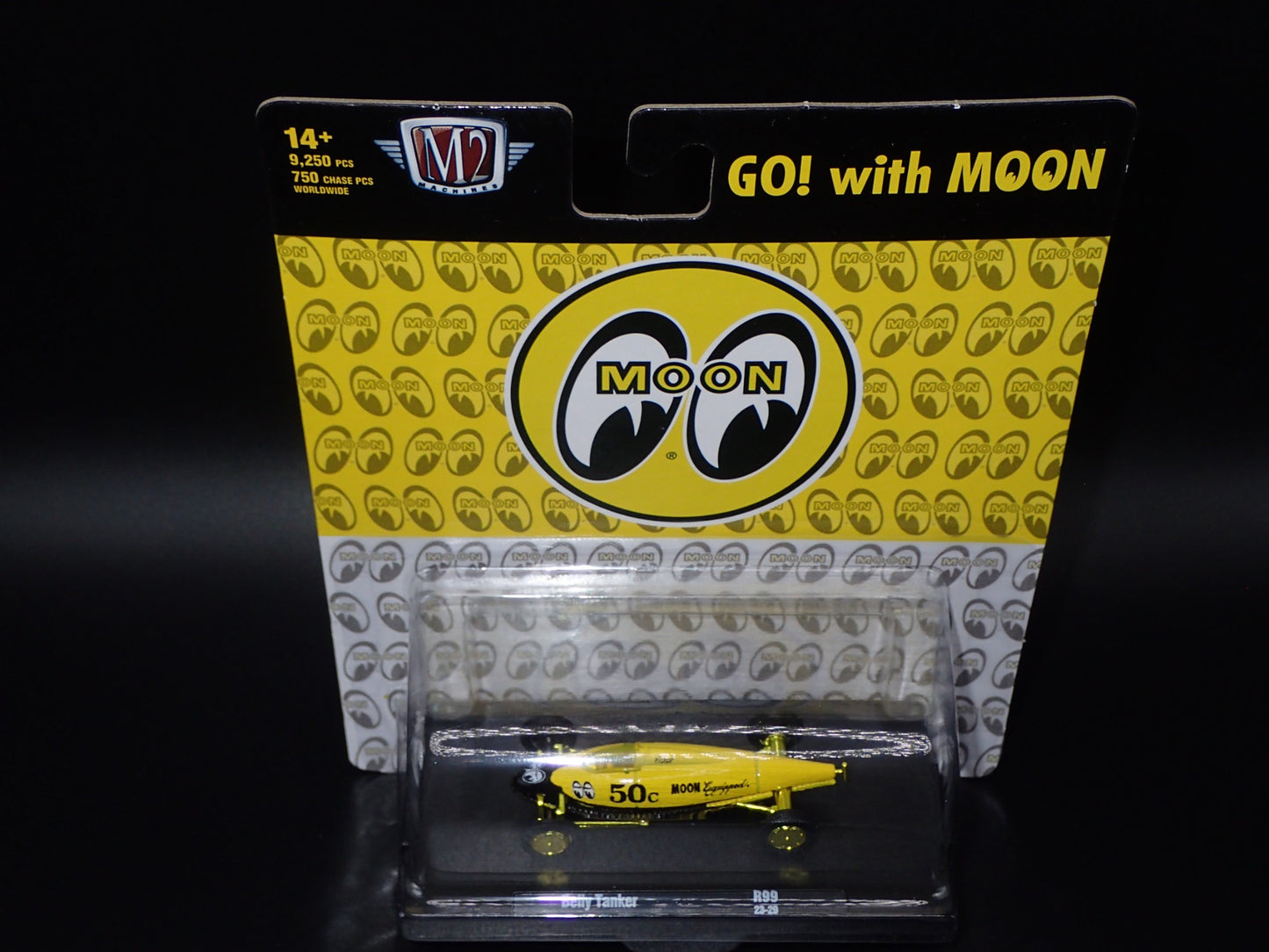 BELLY TANKER RACE MOONEYES 2024 M2 MACHINES DRIVERS GOLD CHASE 1/750 R99 23-29