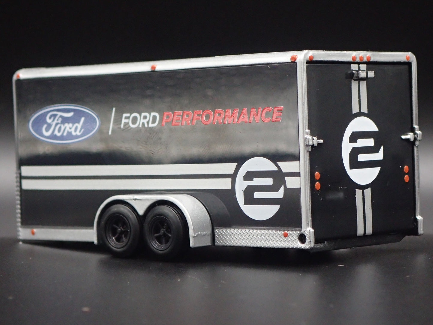 FORD ENCLOSED CAR HAULER TRAILER w/ OPENING DOOR BLACK 1:64 SCALE DIORAMA MODEL