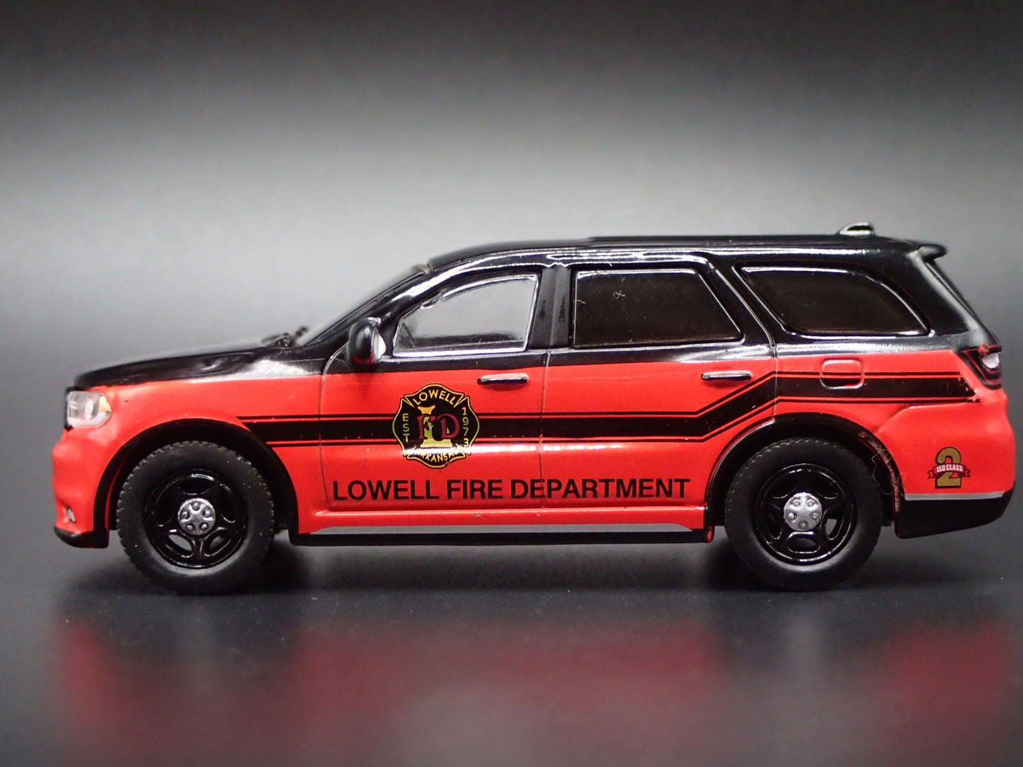 2019 DODGE DURANGO LOWELL ARKANSAS FIRE DEPARTMENT 1:64 SCALE DIECAST MODEL CAR