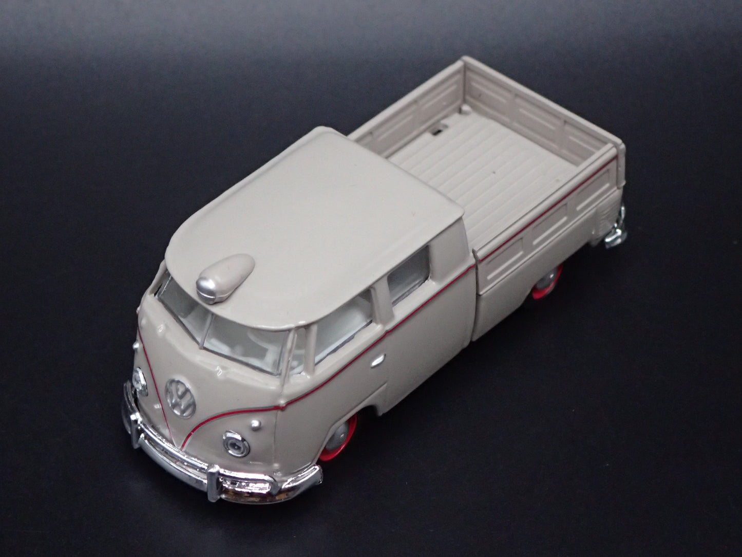 1950-1967 VW VOLKSWAGEN DOUBLE CAB PICKUP TRUCK 1:64 SCALE DIECAST MODEL CAR