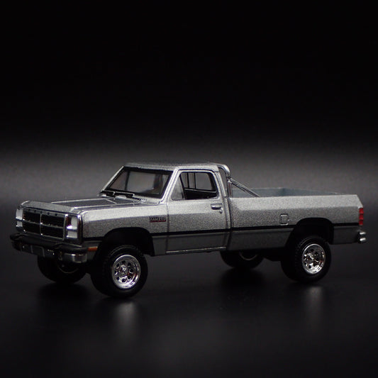 1992 92 DODGE RAM D250 POWER RAM PICKUP TRUCK 1/64 SCALE DIECAST MODEL CA3